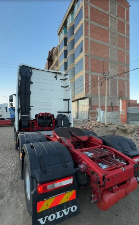 Volvo FH13 500 Samurai 2022 — foto 6 de 10 (IC-001)