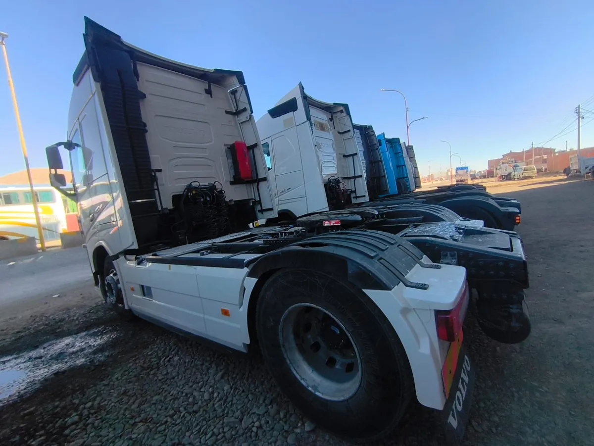 Volvo FH13 500 Full Spoiler 2021 — foto 6 de 10 (IC-006)