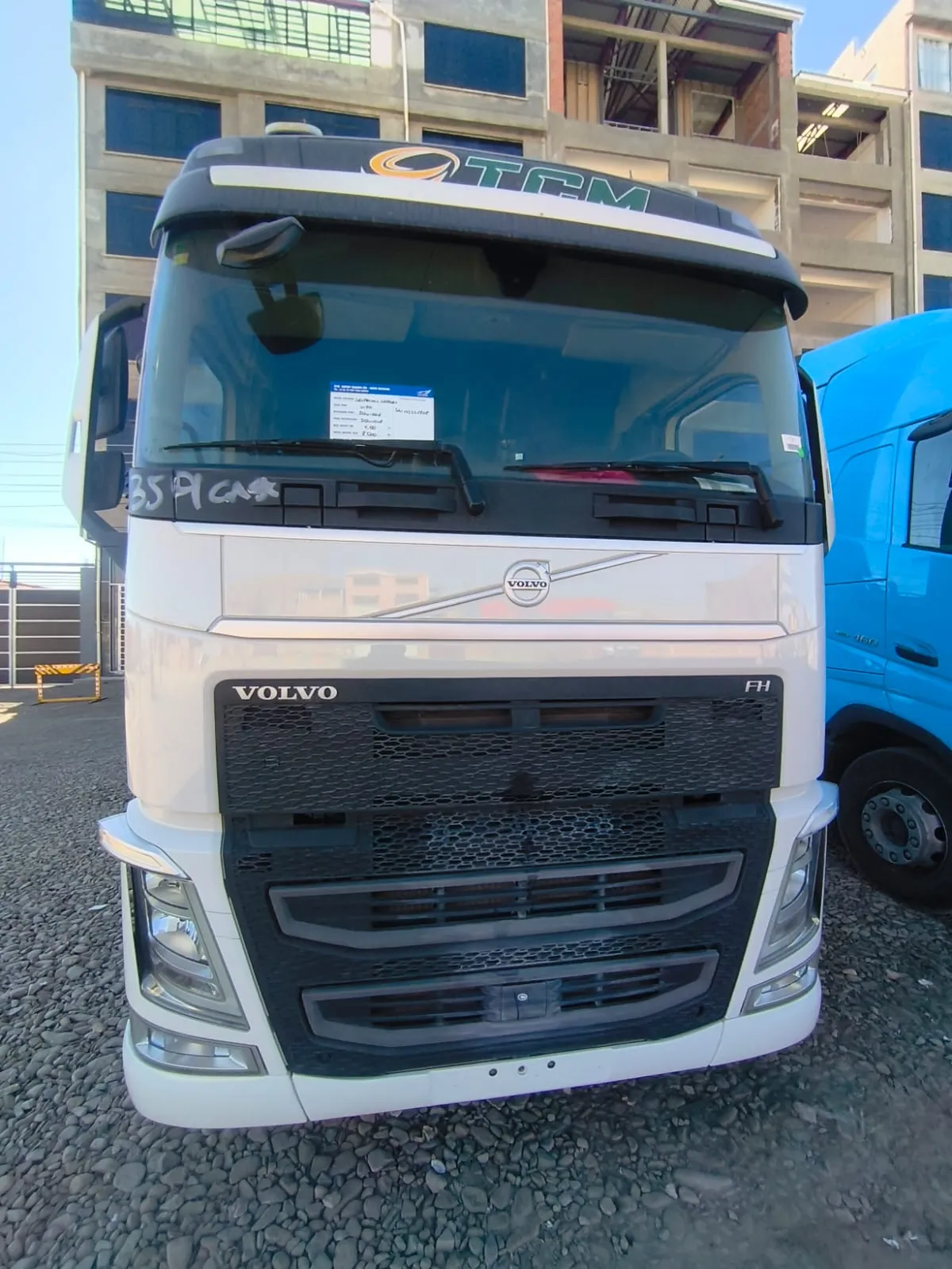 Volvo FH13 460 2021 — foto principal
