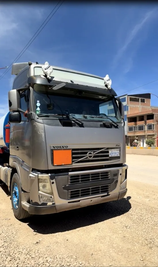 Volvo FH13 2011 — foto principal