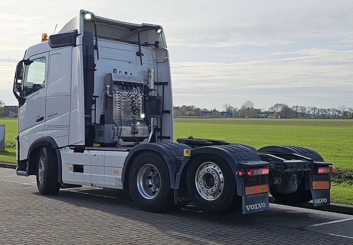 Volvo FH Pata Loca, techo bajo (3 unidades) 2021 — foto 5 de 5 (IC-016)