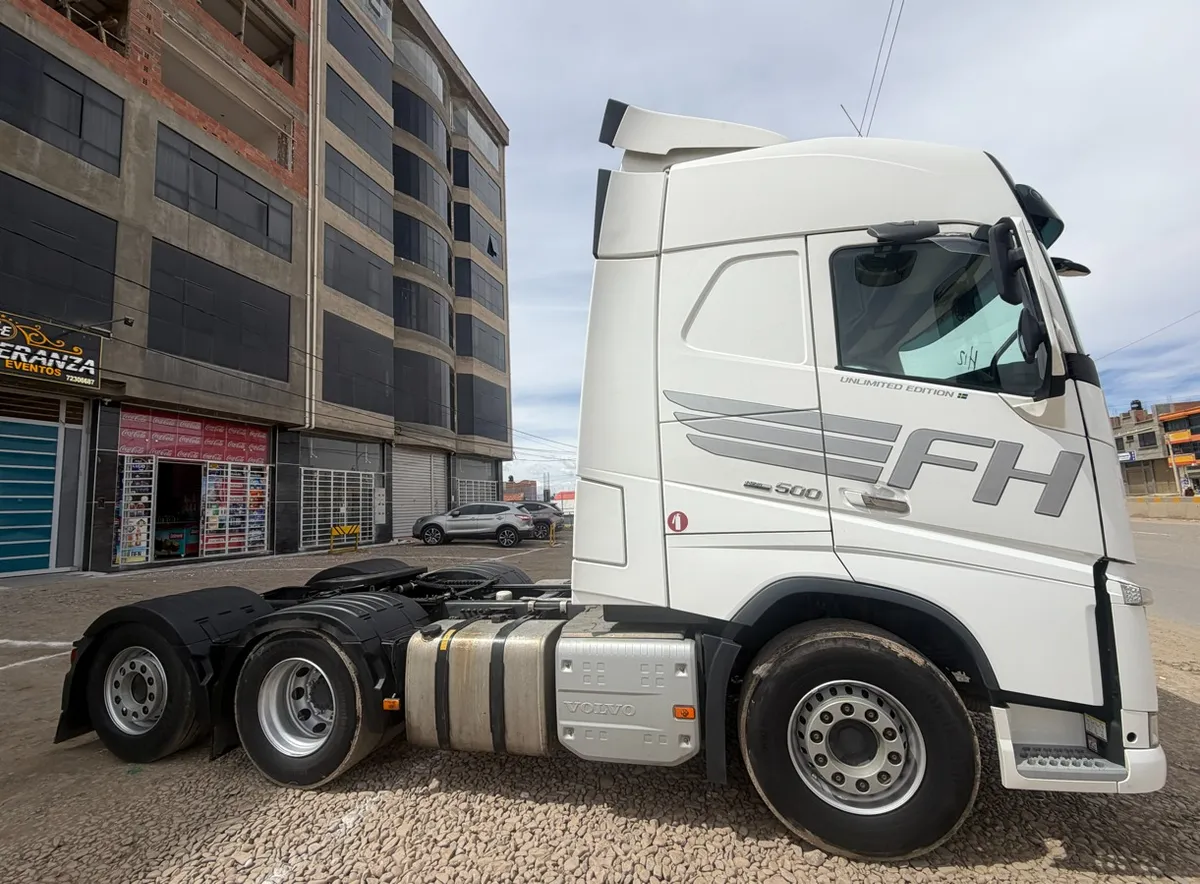 Volvo FH13 500 Samurai 2021 — foto 3 de 8 (IC-018)