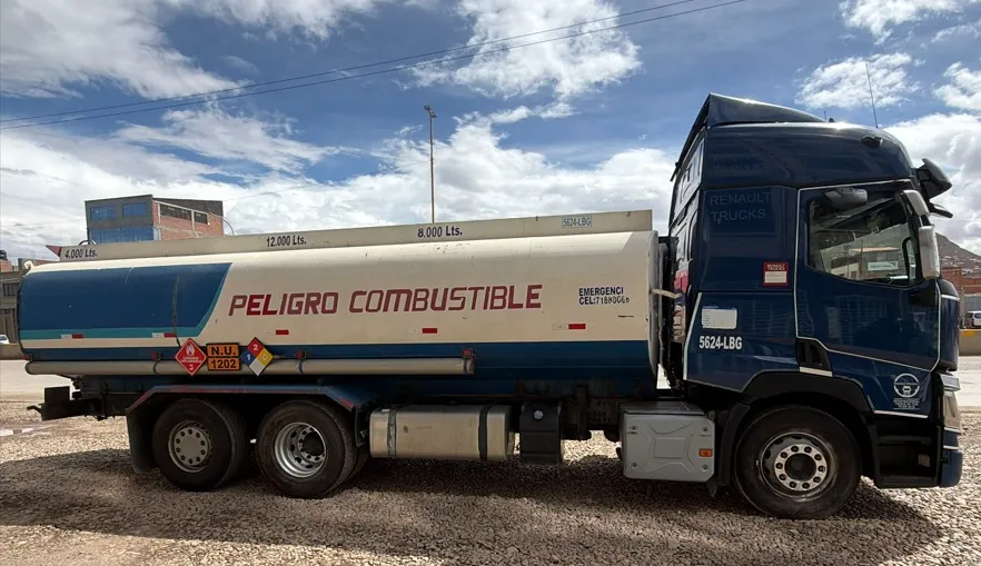 Renault T480 2015 — foto 4 de 7 (IC-020)