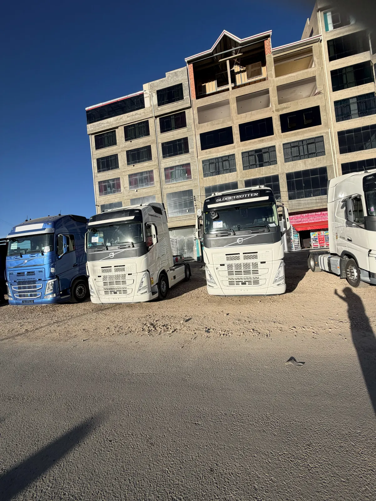 Volvo FH13 500 Farol L (2 unidades) 2021 — foto 5 de 17 (IC-022)