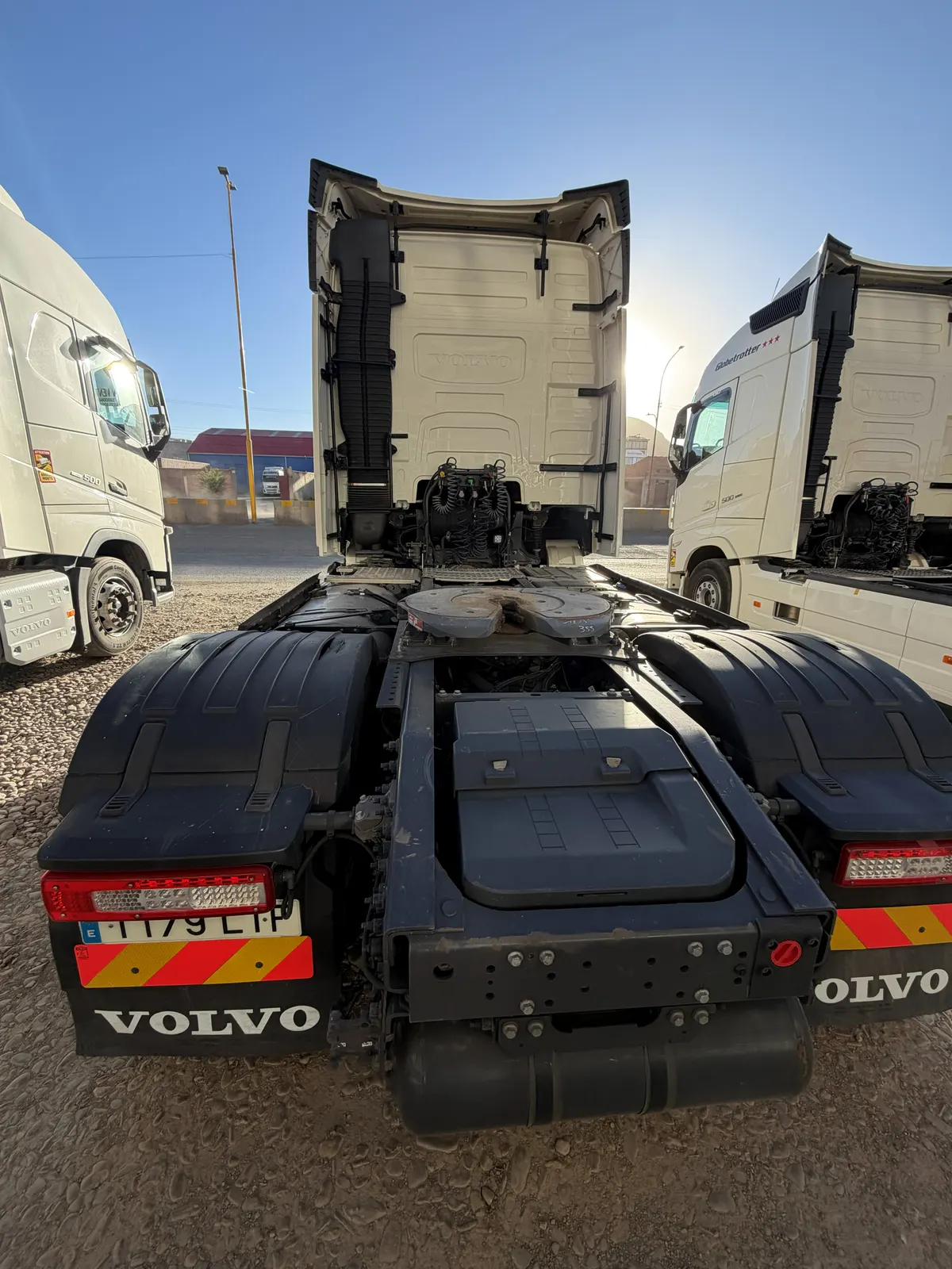 Volvo FH13 500 Farol L (2 unidades) 2021 — foto 11 de 17 (IC-022)