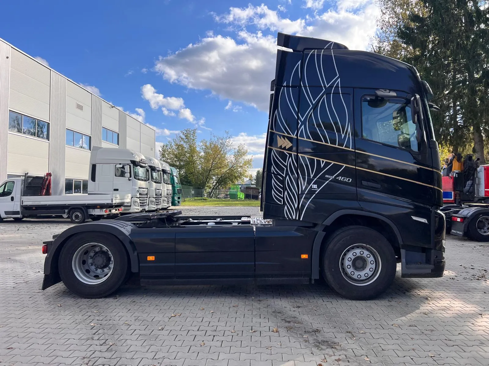 Volvo FH13 460 Farol L (2 unidades) 2021 — foto 3 de 18 (IC-026)