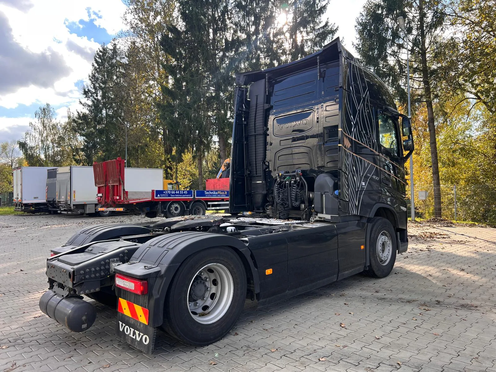 Volvo FH13 460 Farol L (2 unidades) 2021 — foto 4 de 18 (IC-026)
